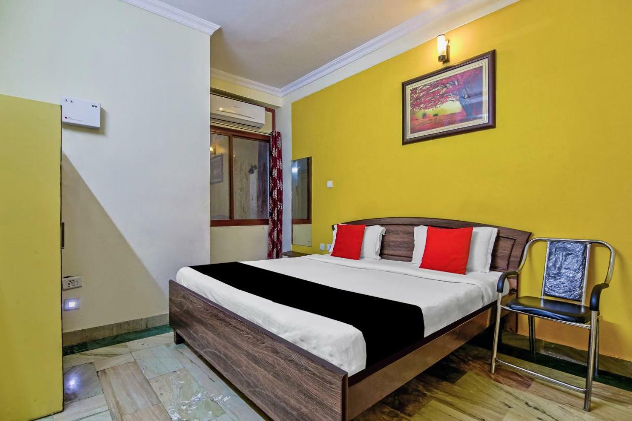 לקנאו Capital O 41962 Hotel Mandakini Continental מראה חיצוני תמונה