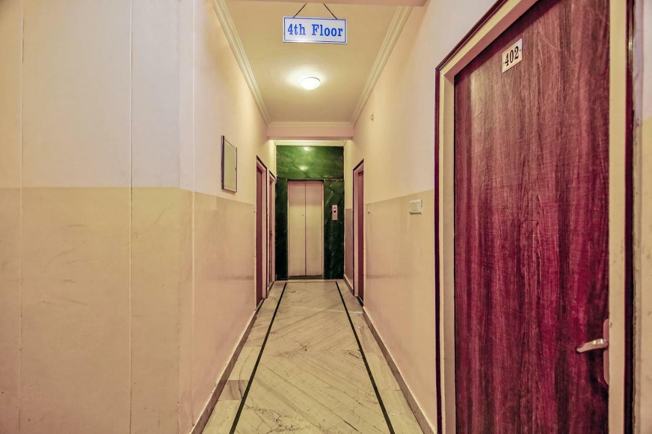 לקנאו Capital O 41962 Hotel Mandakini Continental מראה חיצוני תמונה